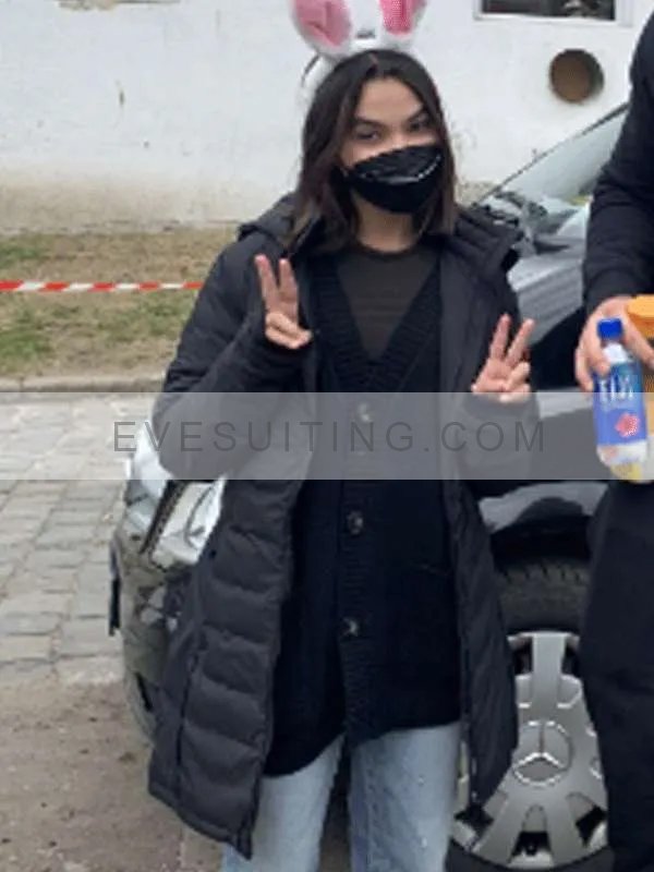 Borderlands 2024 Ariana Greenblatt Puffer Coat