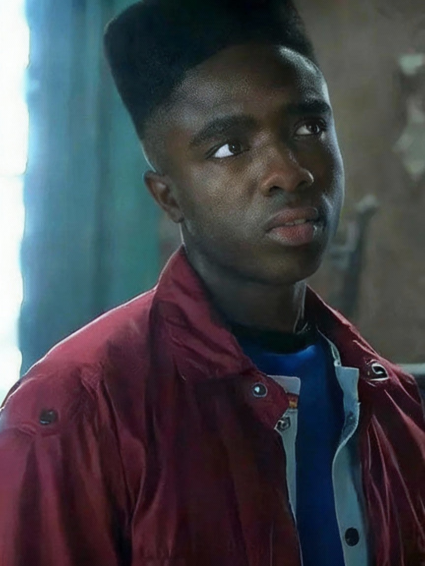 Caleb McLaughlin Stranger Things S04 Lucas Sinclair Red Jacket