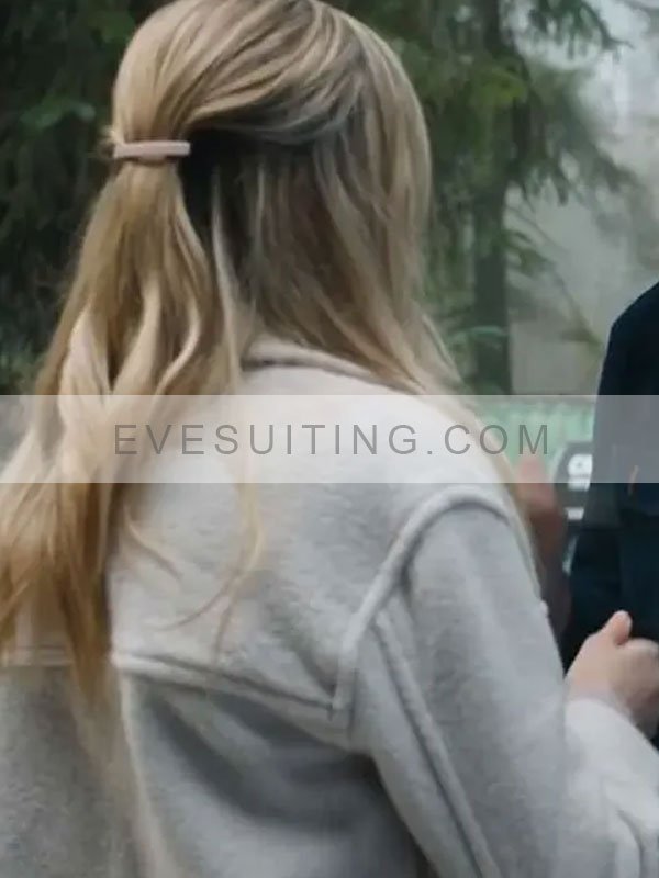 Anja Savcic Tracker 2024 Kira Stine White Sherpa Jacket