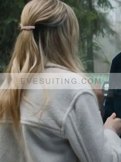 Anja Savcic Tracker 2024 Kira Stine White Sherpa Jacket