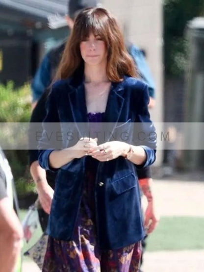 Anne Hathaway The Idea Of You 2024 Blue Blazer