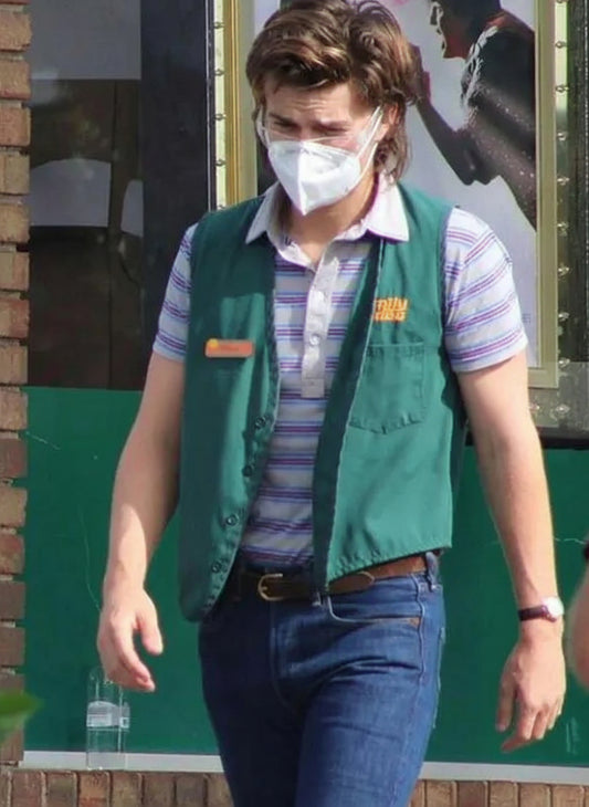 Joe Keery Stranger Things S04 Steve Harrington Green Vest