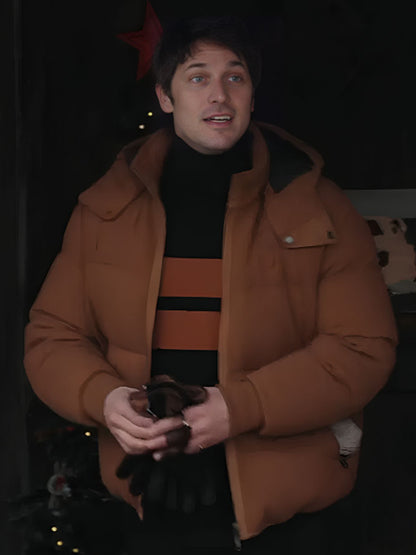 Lucas Bravo Emily In Paris S04 Gabriel Brown Puffer Jacket