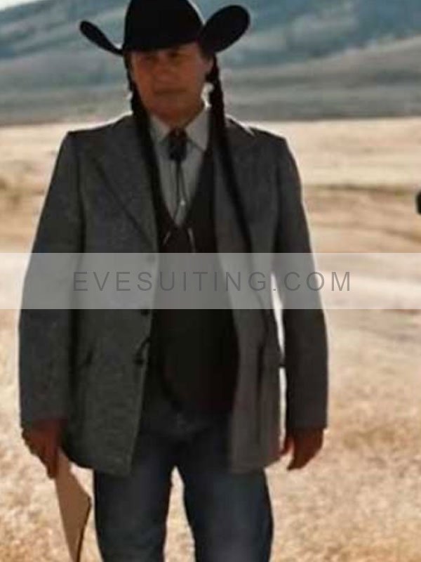 Mo Brings Plenty Yellowstone S04 Grey Blazer