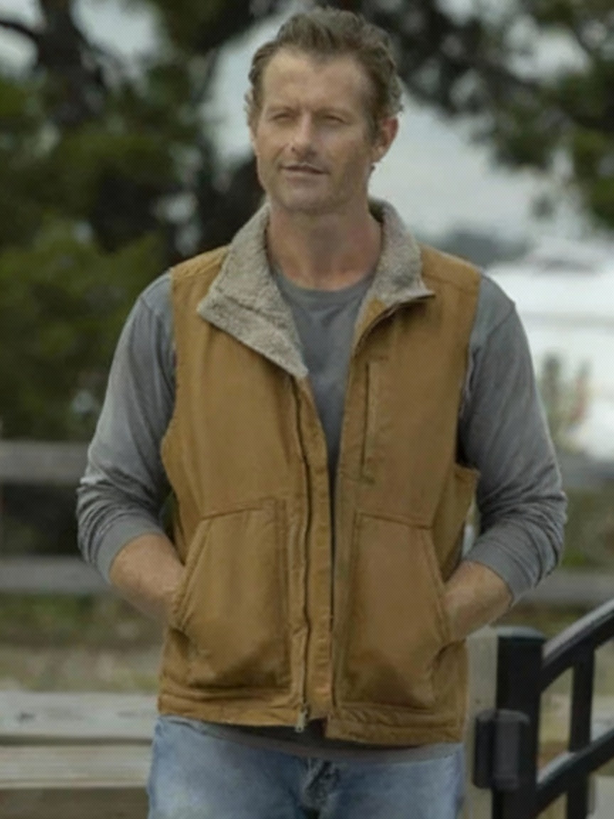 Ray Abruzzo Hightown S02 Brown Vest