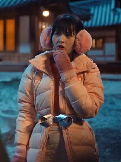 Ryu Han Bi XO Kitty Season 2 Eunice Pink Puffer Coat