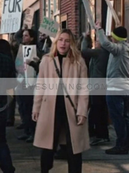 Summer Higgins Yellowstone Beige Coat