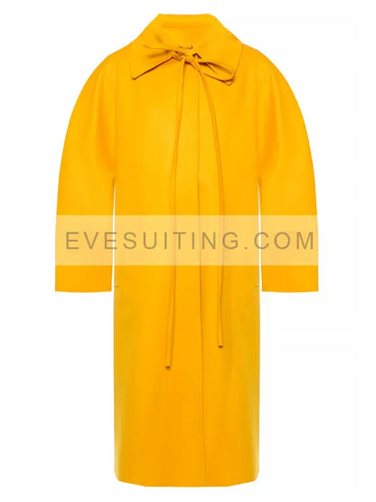 Villanelle Killing Eve Season 3 Yellow Coat