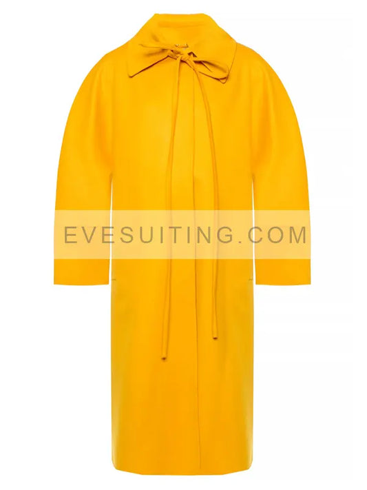 Villanelle Killing Eve Season 3 Yellow Coat