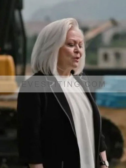 Yellowstone Jacki Weaver Black Blazer
