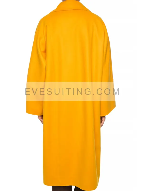 Villanelle Killing Eve S03 Jodie Comer Yellow Trench Coat