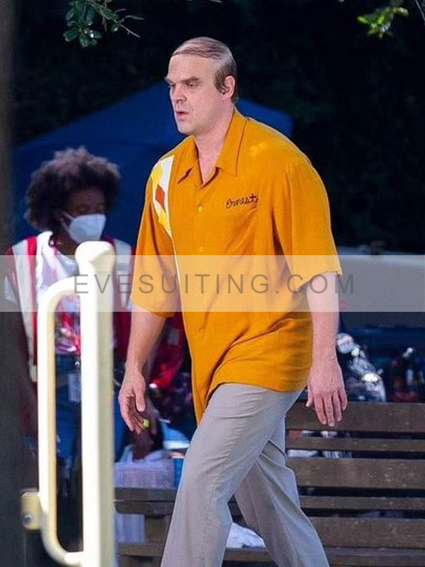We Have A Ghost 2023 David Harbour Yellow Shirt